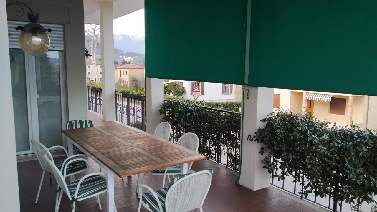 Garage con camere Pieve di Soligo Exterior foto